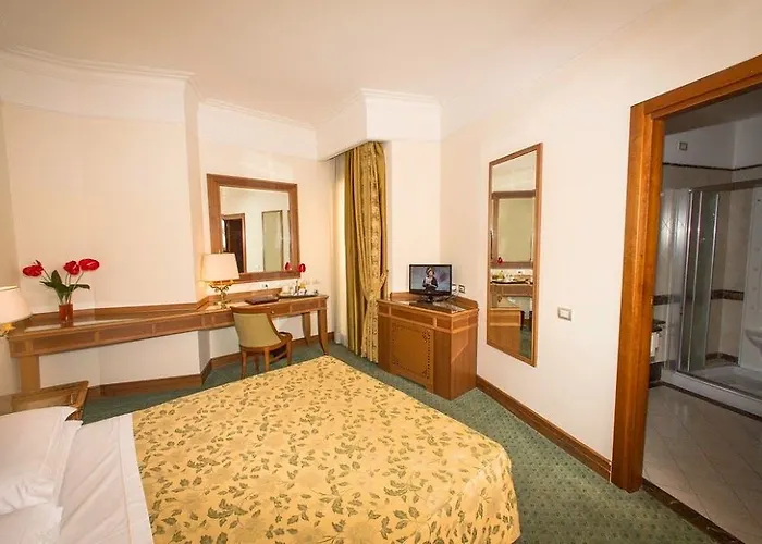 Sunrise Hotel 4*