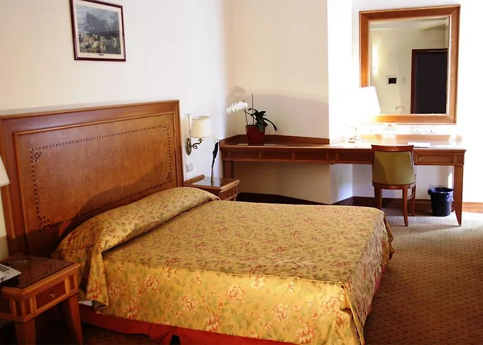 Sunrise Hotel Roma